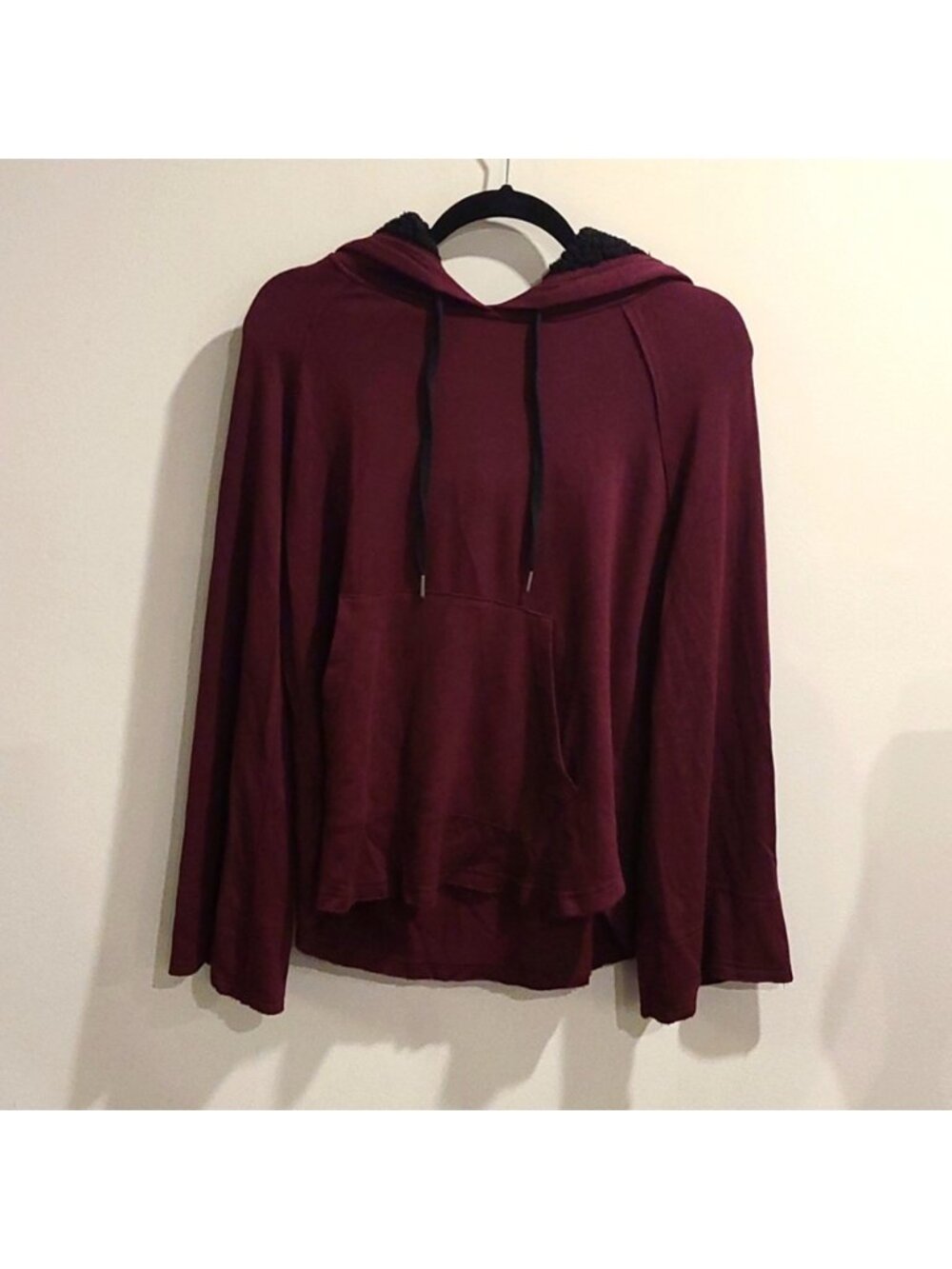 Splendid maroon soft hoodie with black sherpa inner hood